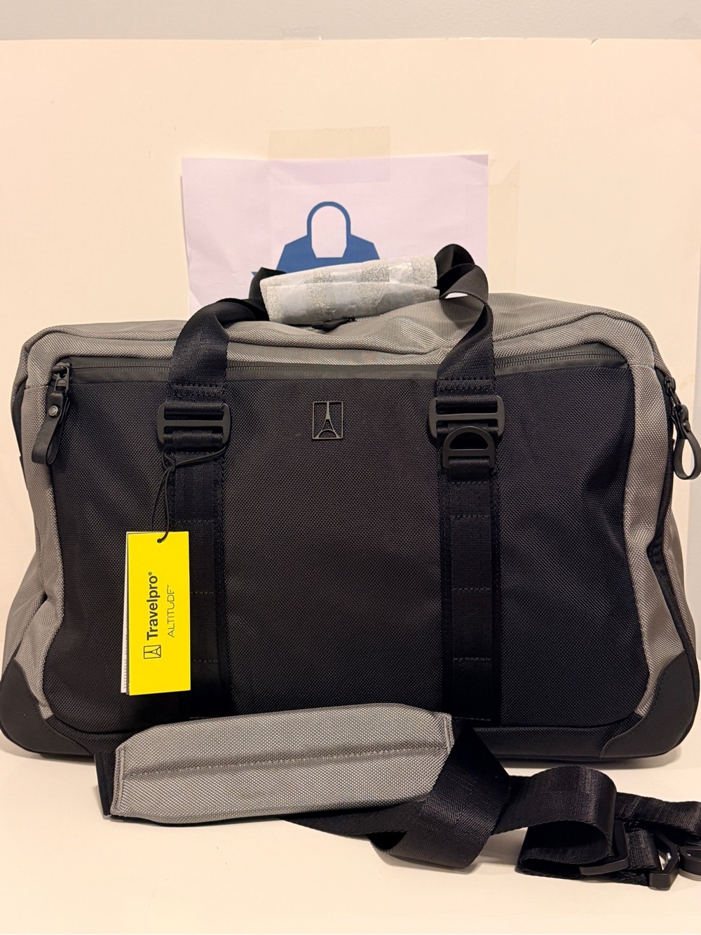 NWT TravelPro Altitude Double Expansion Black & Gray Duffel Bag